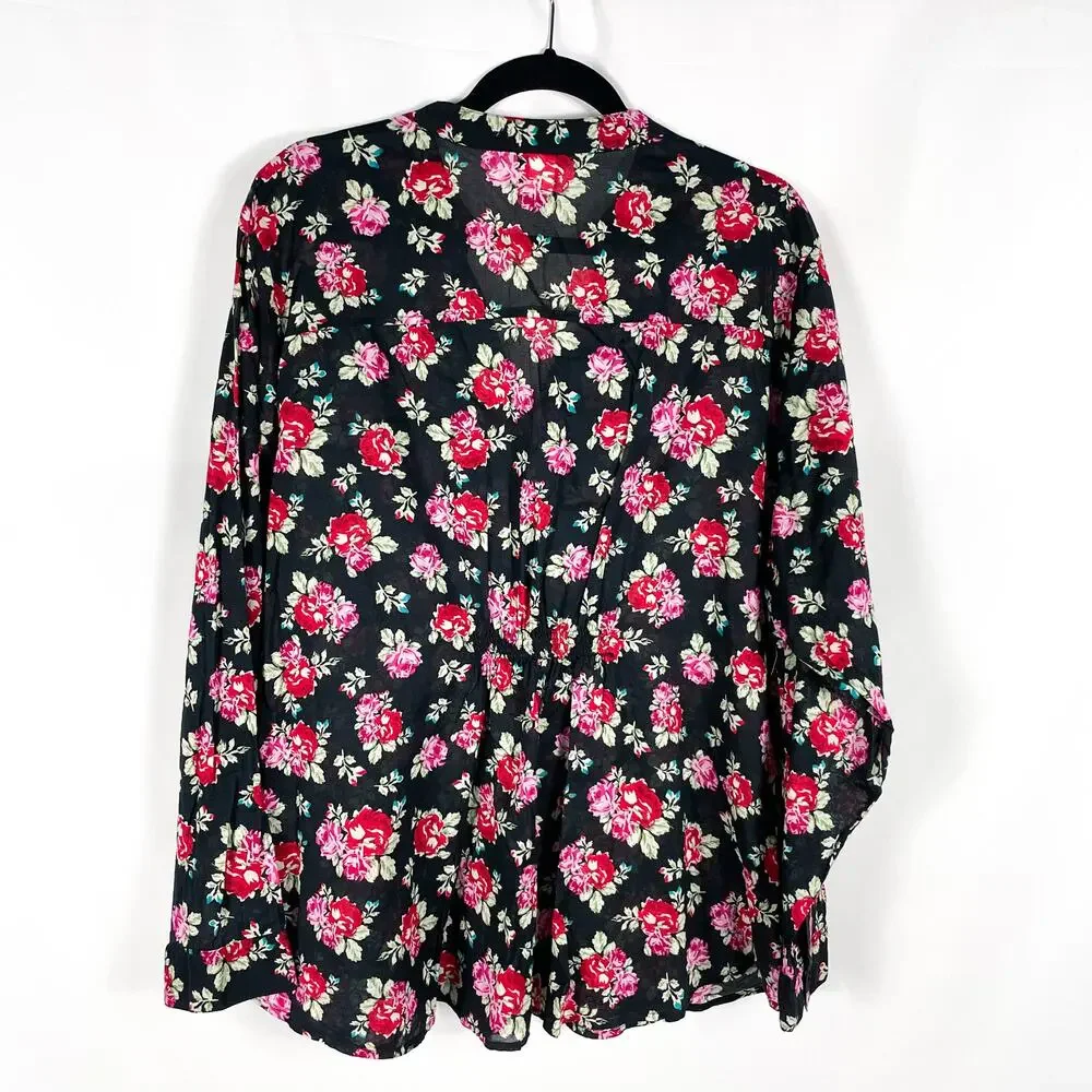 Torrid Top Black Red Floral Print Pleated V-Neck Long Sleeve Sz 3X Cotton Womens